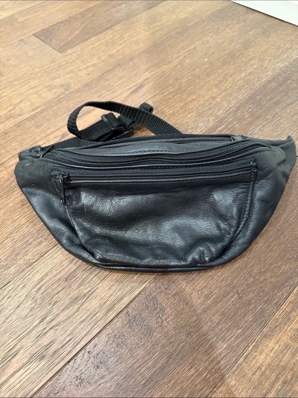 Vintage Men's Black Leather Waist Bag / Fanny Pack
